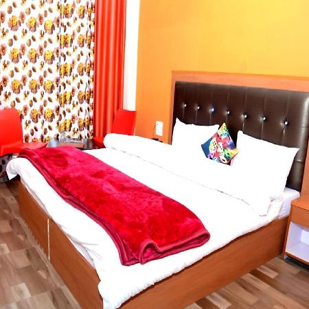 Stayapart - Hotel Bagsu Sarovar Dharamshala Extérieur photo