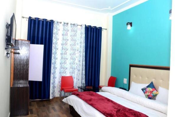 Stayapart - Hotel Bagsu Sarovar Dharamshala Extérieur photo